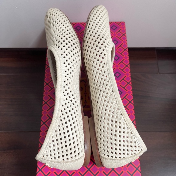 Tory Burch Whittaker Ballet Flat - Picture 6 of 6